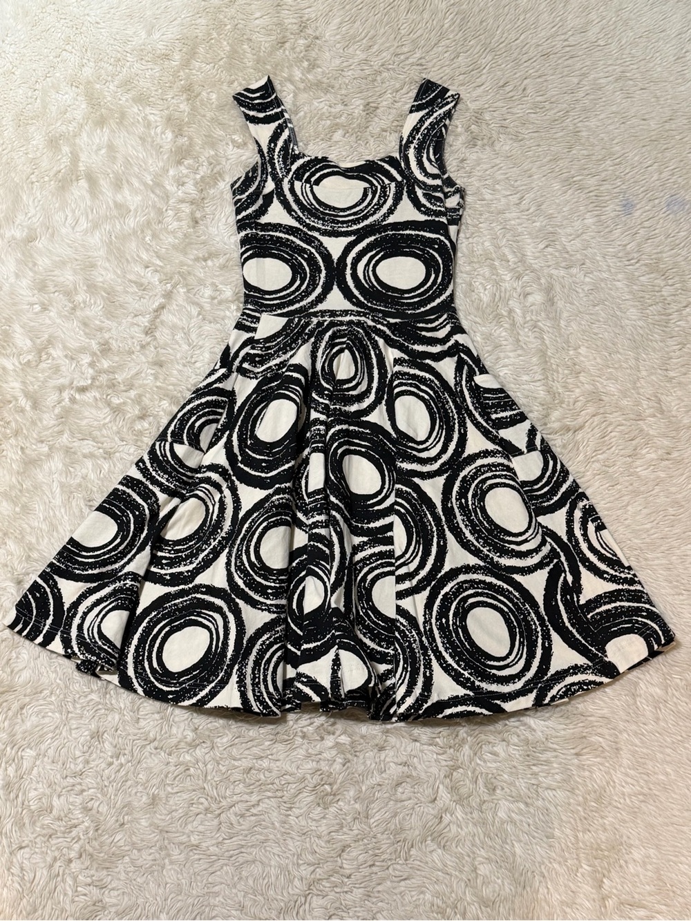 Effie’s Heart Dolce Vita Dress in Black White Abstract Circle Print - Size XS